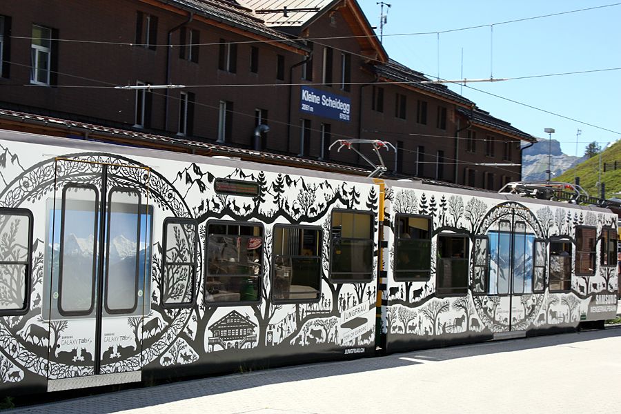 Scherenschnitte an Wengeneralp Bahn Scherenschnitte an Wengeneralp Bahn